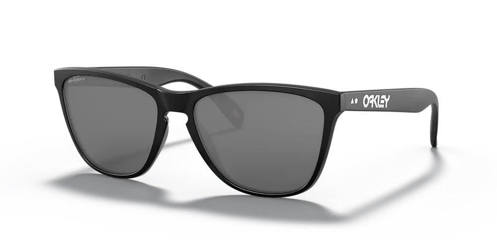 Oakley bei Highspeed Fashion
