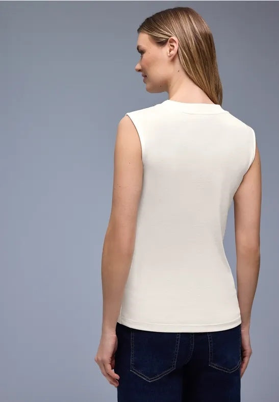 LTD QR basic turtle neck top – Off White 