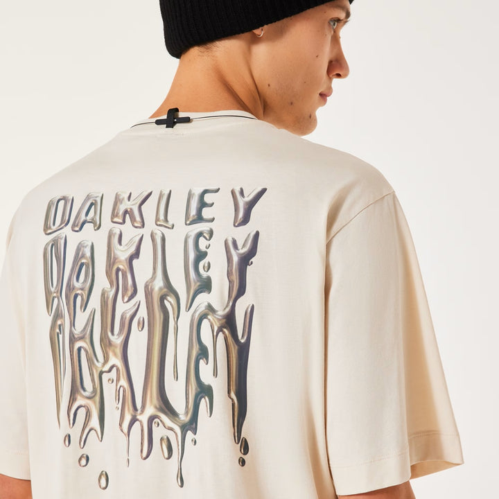 Stacked Metal Tee Mist