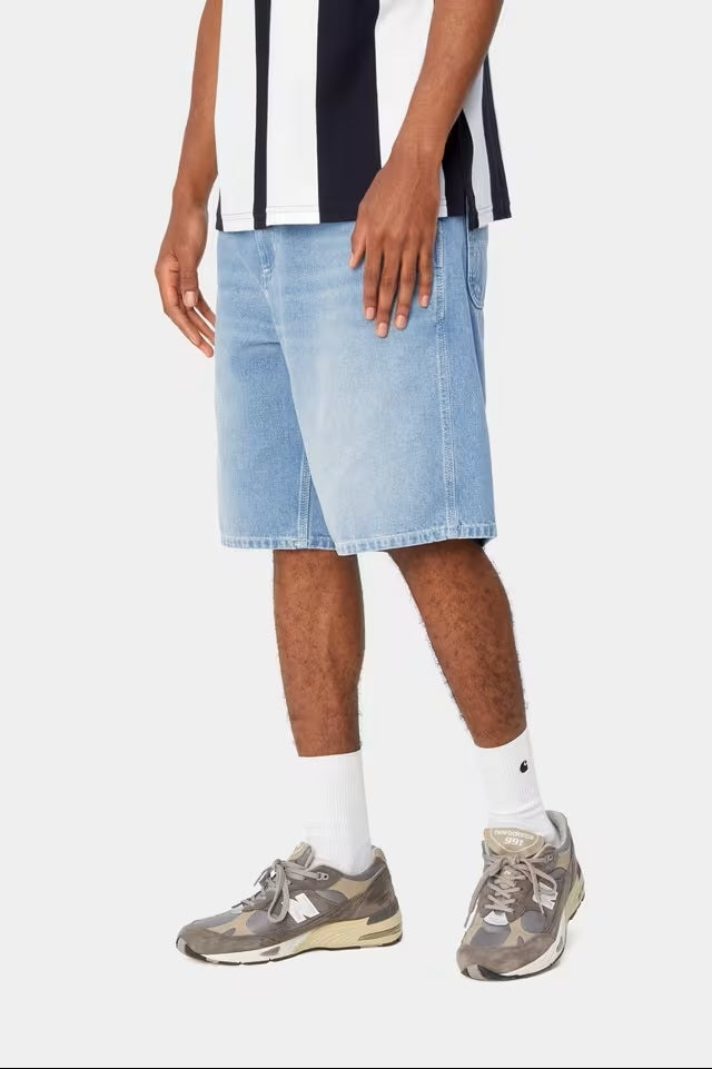 Simple Short Blue Light True Washed