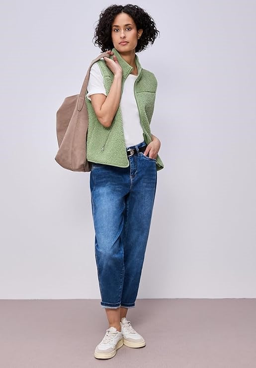 Short Teddy Vest w. Stand-Up C – Bright Pistachio 