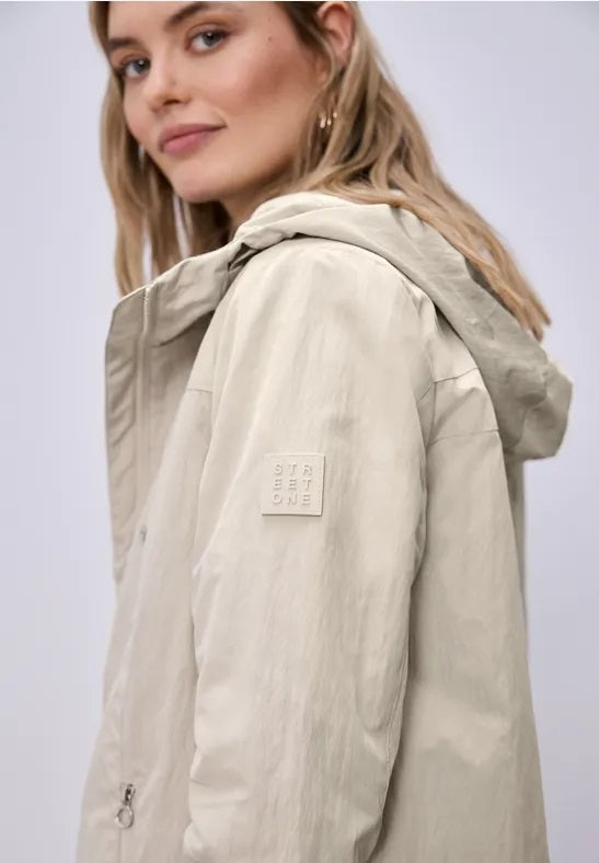 Modern Windbreaker – Powder Beige 