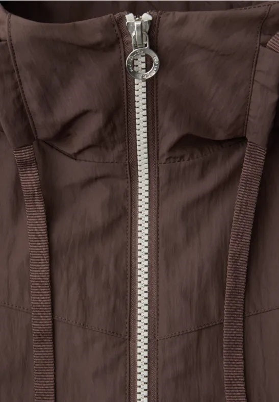Modern Windbreaker – Mahogany Brown 