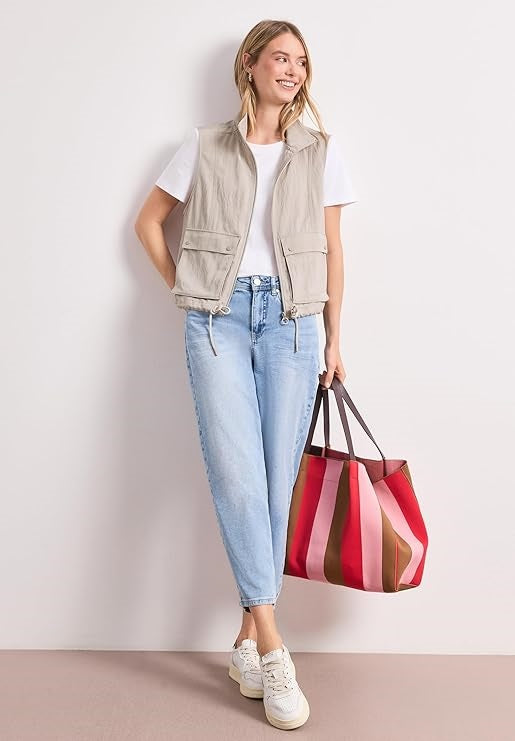 Short Vest w. Drawstring Detai – Clay Sand 