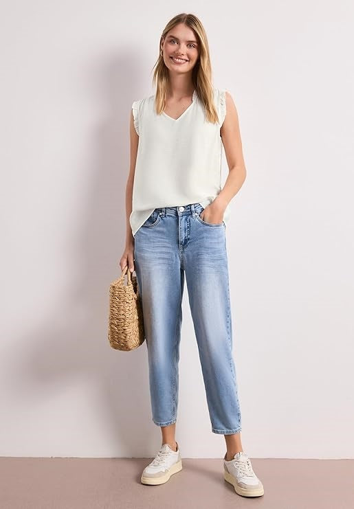 EOS_Solid Top w. frills – Off White 