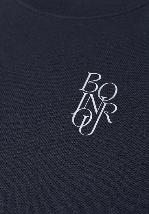 shirt w.chest artwork