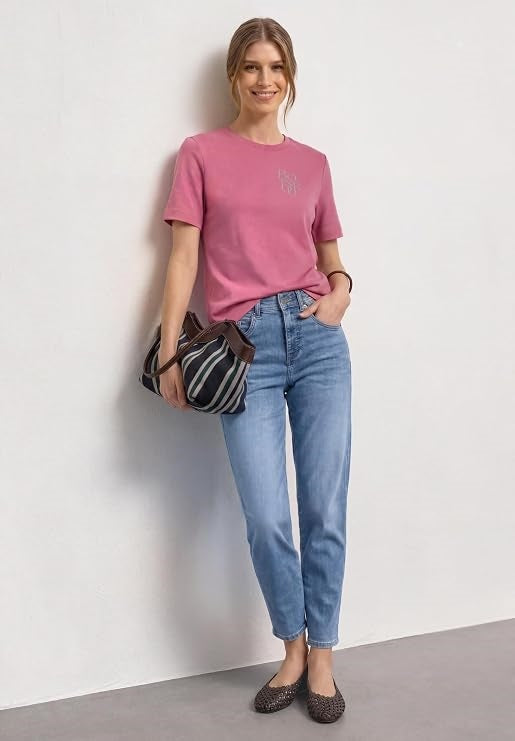 shirt w.chest artwork – Blush Berry 