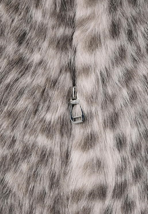 Fake Fur Vest w. AOP – Clay Sand 