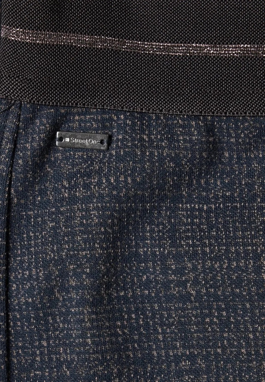 Style Emee_Check Knit L26