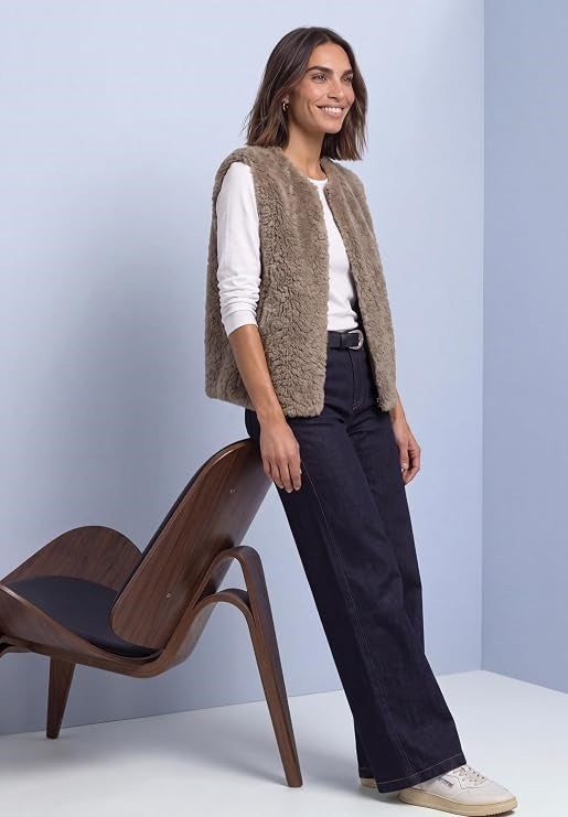 Short Fake Fur Vest – Sanded Amber 