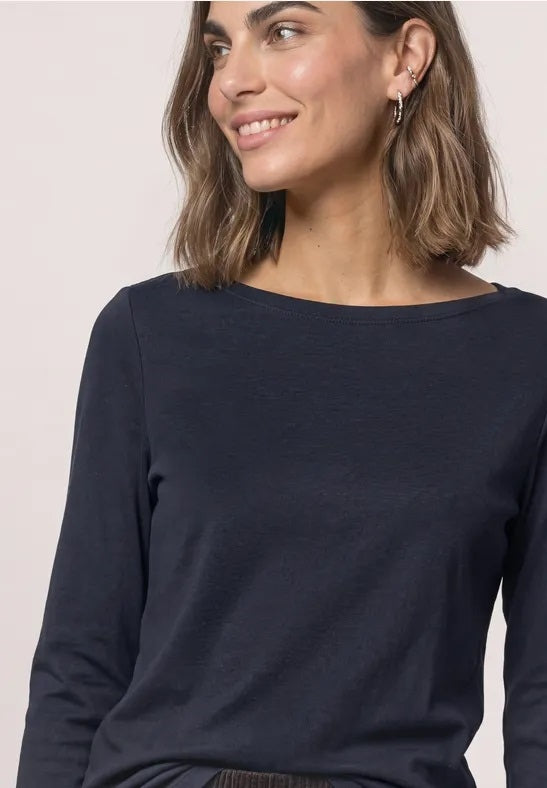 basic u-boat neck shirt – Indigo Night 