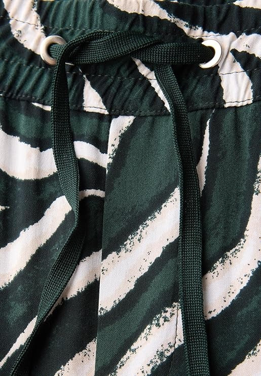 Style LTD QR Emee PRINT HW Wid – Pine Grove Green 