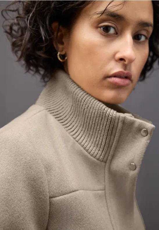 LTD QR Coat w. Knit Details – Soft Sand Melange 