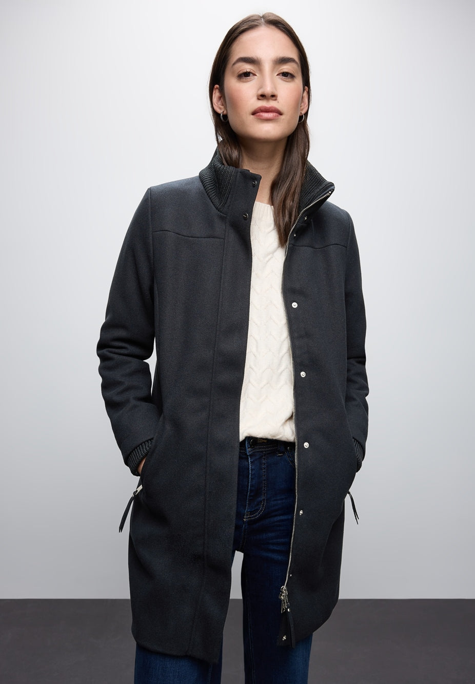 LTD QR Coat w. Knit Details – Obsidian Blue 