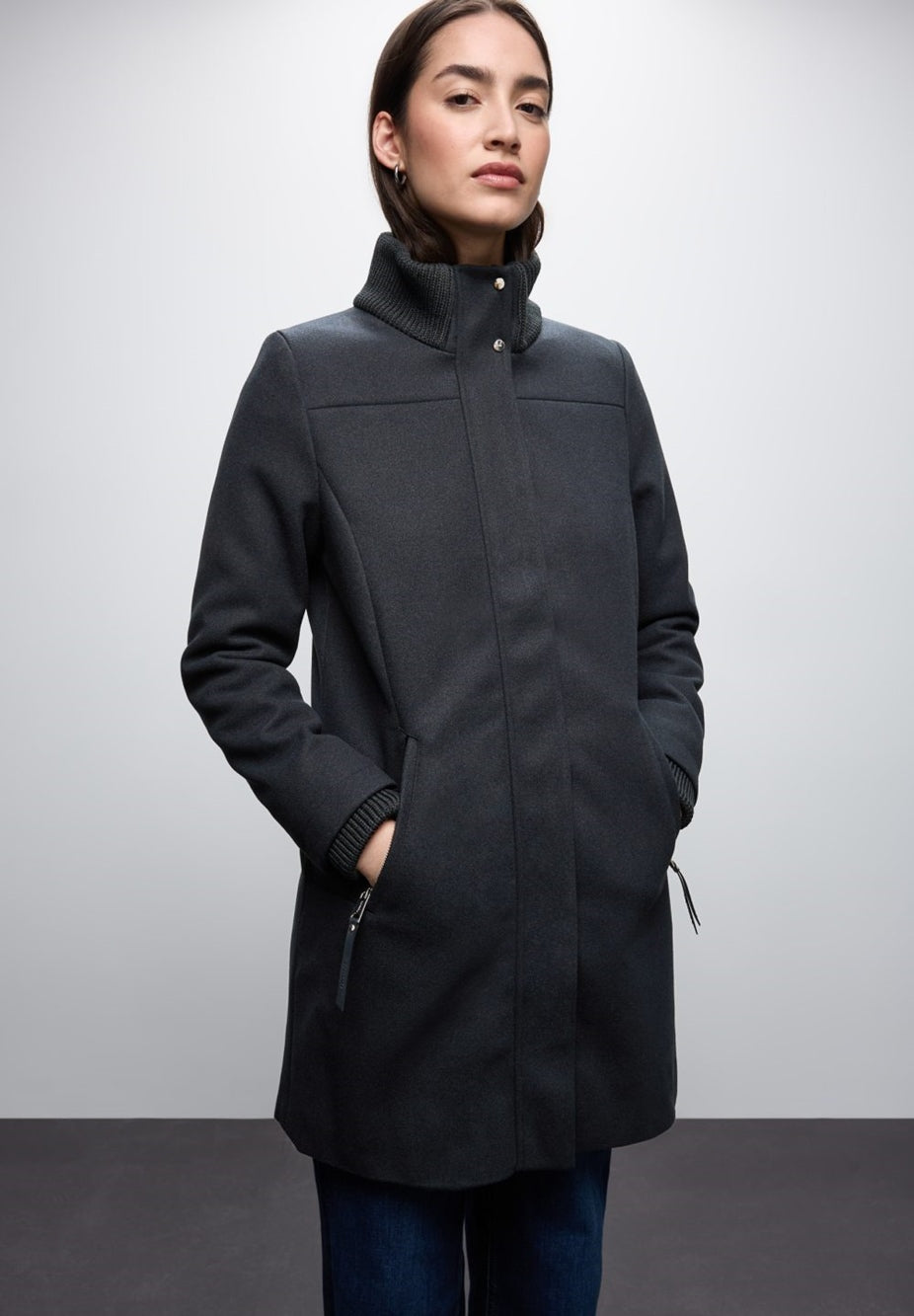 LTD QR Coat w. Knit Details – Obsidian Blue 