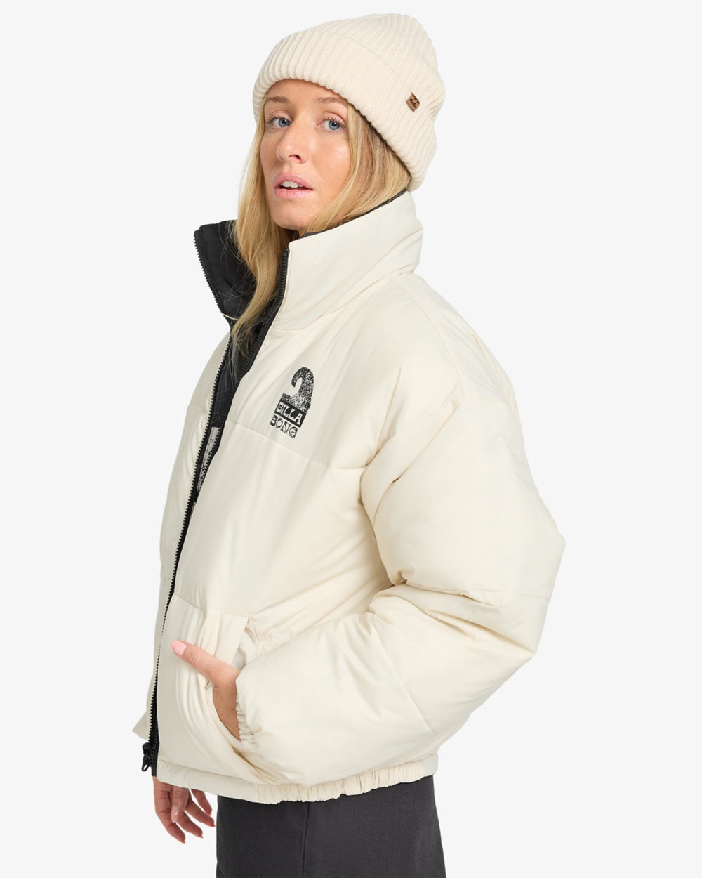 Cozy Puffer Black Pebble